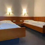Hotel Invite Loewen 4*