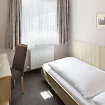 Invite Loewen Hotel 4*