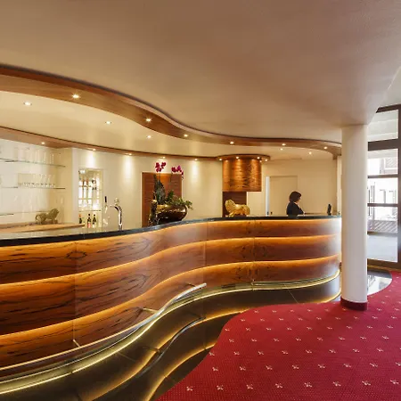 Hotel Invite Loewen 4*