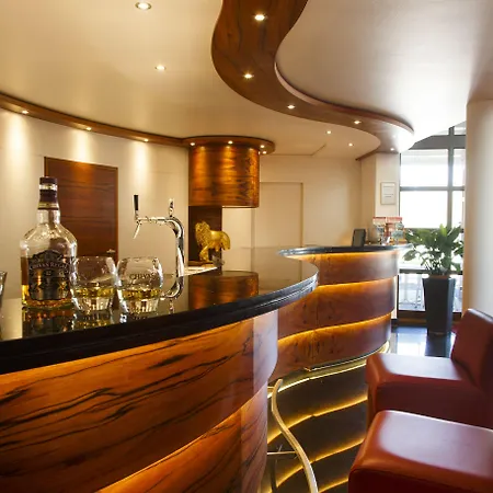 Invite Loewen Fribourg im Breisgau