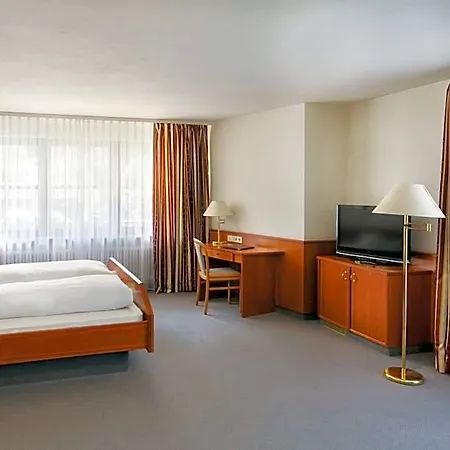 Hotel Invite Loewen 4*