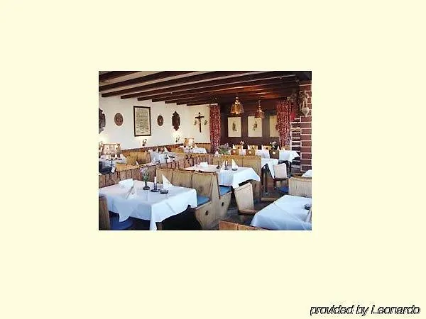 Invite Loewen Hotel Fryburg Bryzgowijski